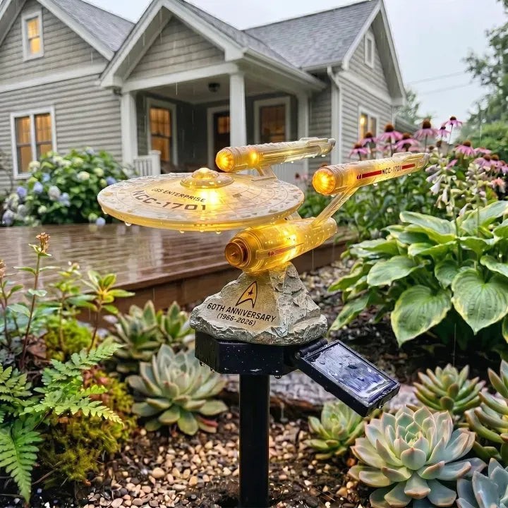 🖖 Starship Enterprise Solar Garden Light – 60th Anniversary Edition